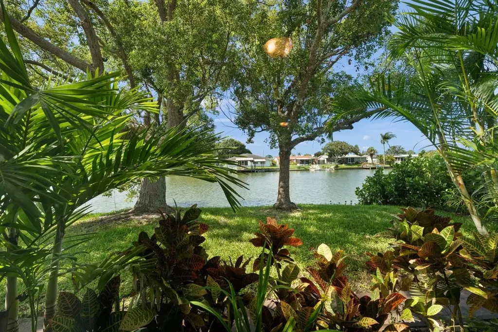 4114 Sunray Drive Holiday FL 34691