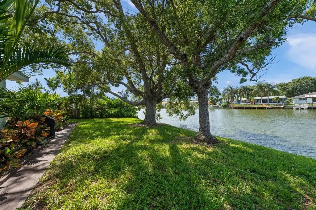 4114 Sunray Drive Holiday FL 34691