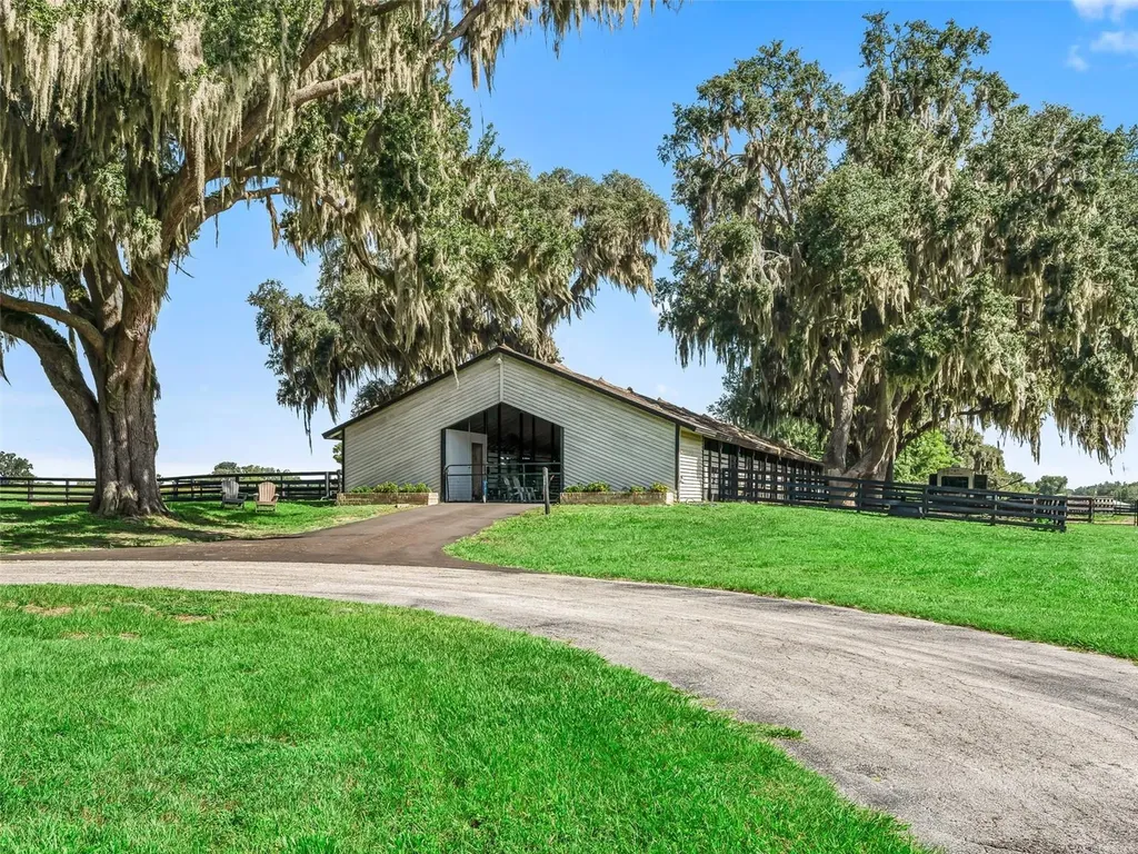 15351 SE 57th Terrace Summerfield FL 34491