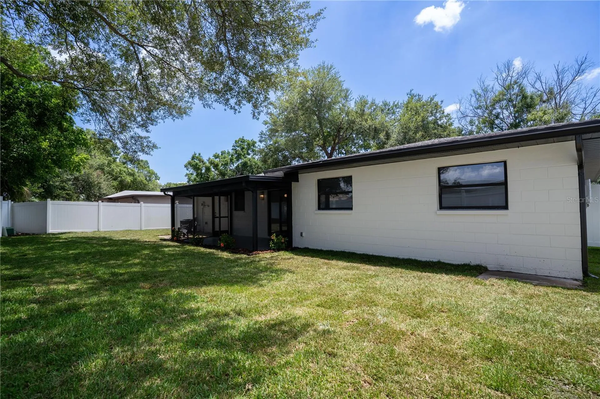 2239 68th Avenue N St Petersburg FL 33702