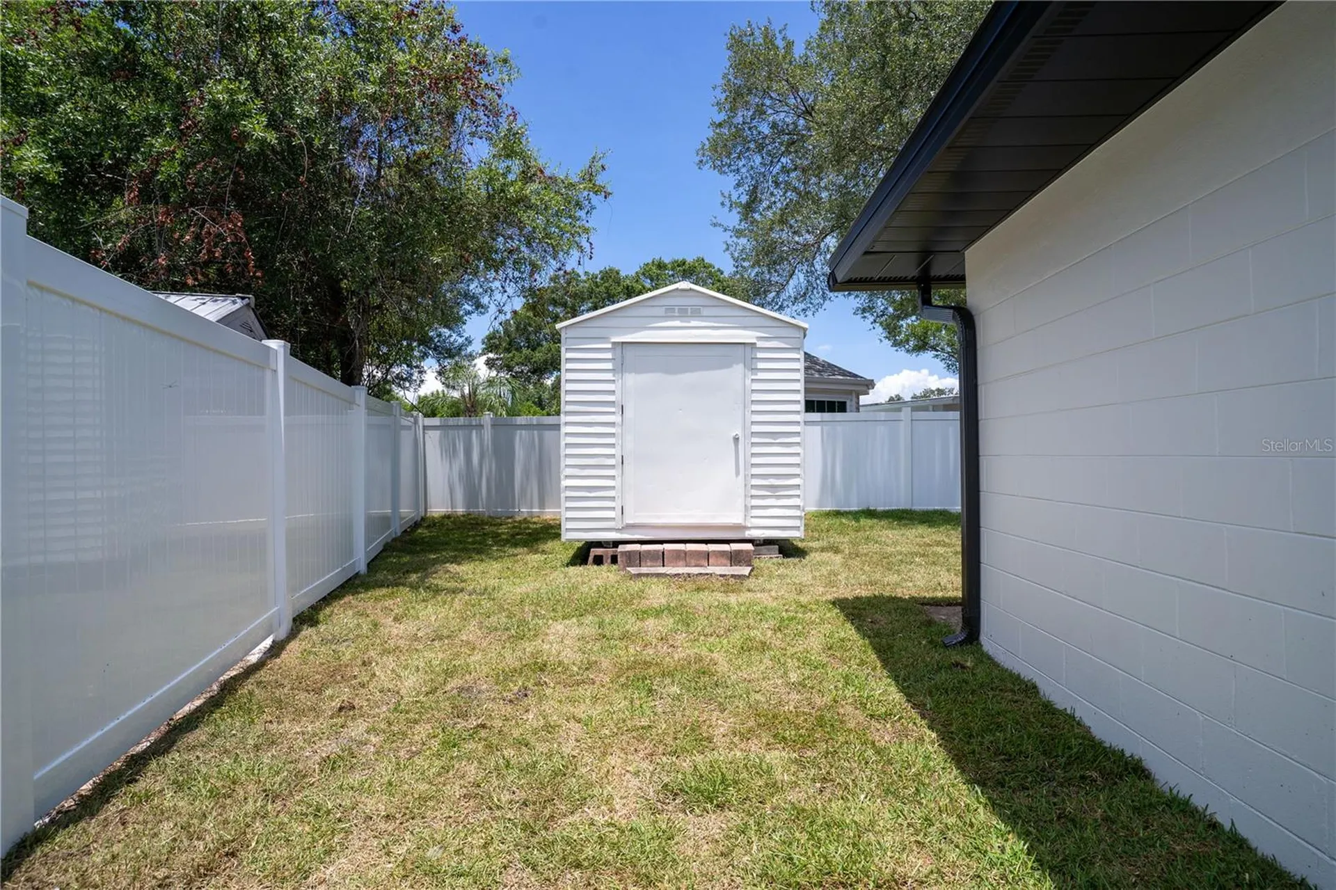 2239 68th Avenue N St Petersburg FL 33702