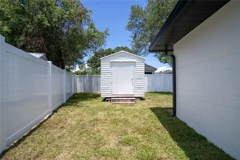 2239 68th Avenue N St Petersburg FL 33702