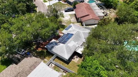 2239 68th Avenue N St Petersburg FL 33702