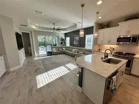 4727 Willow Bend Avenue Parrish FL 34219