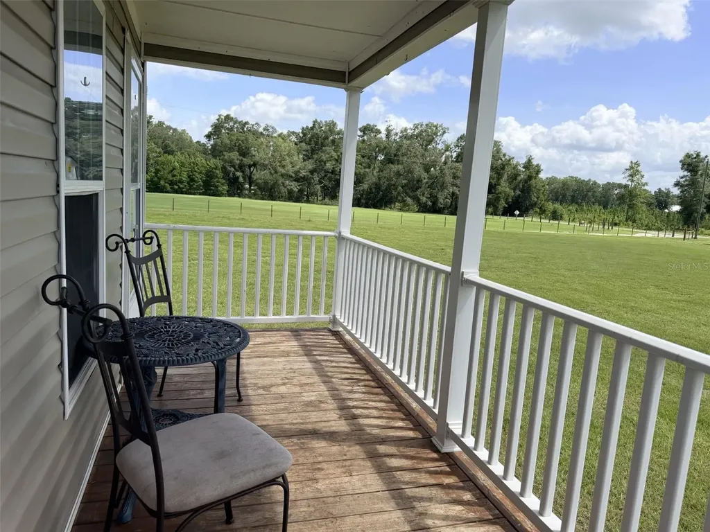 628 NE 816 Avenue Old Town FL 32680
