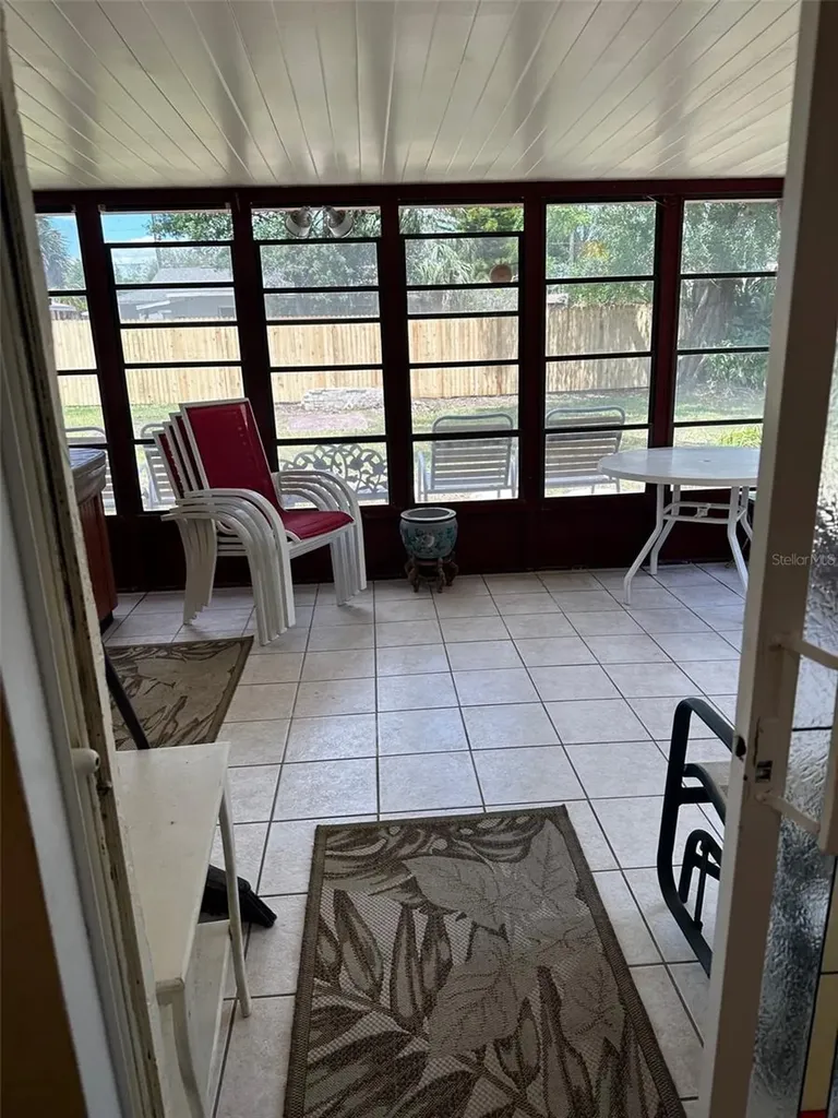 2425 Doud Street Sarasota FL 34231