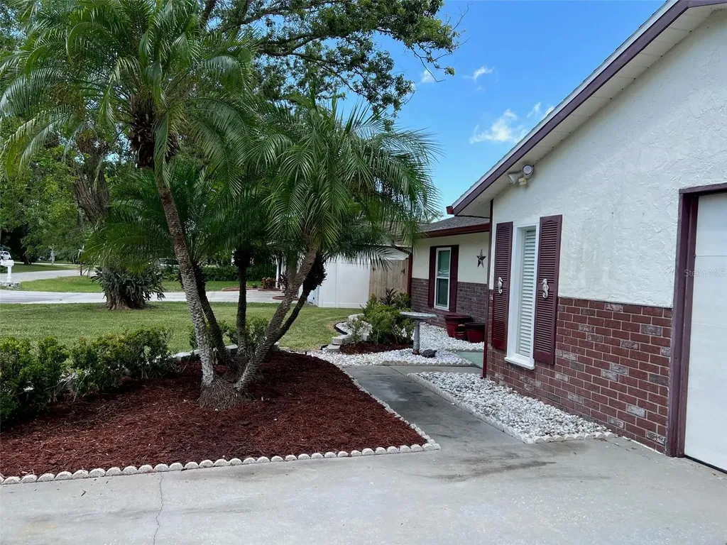 2425 Doud Street Sarasota FL 34231