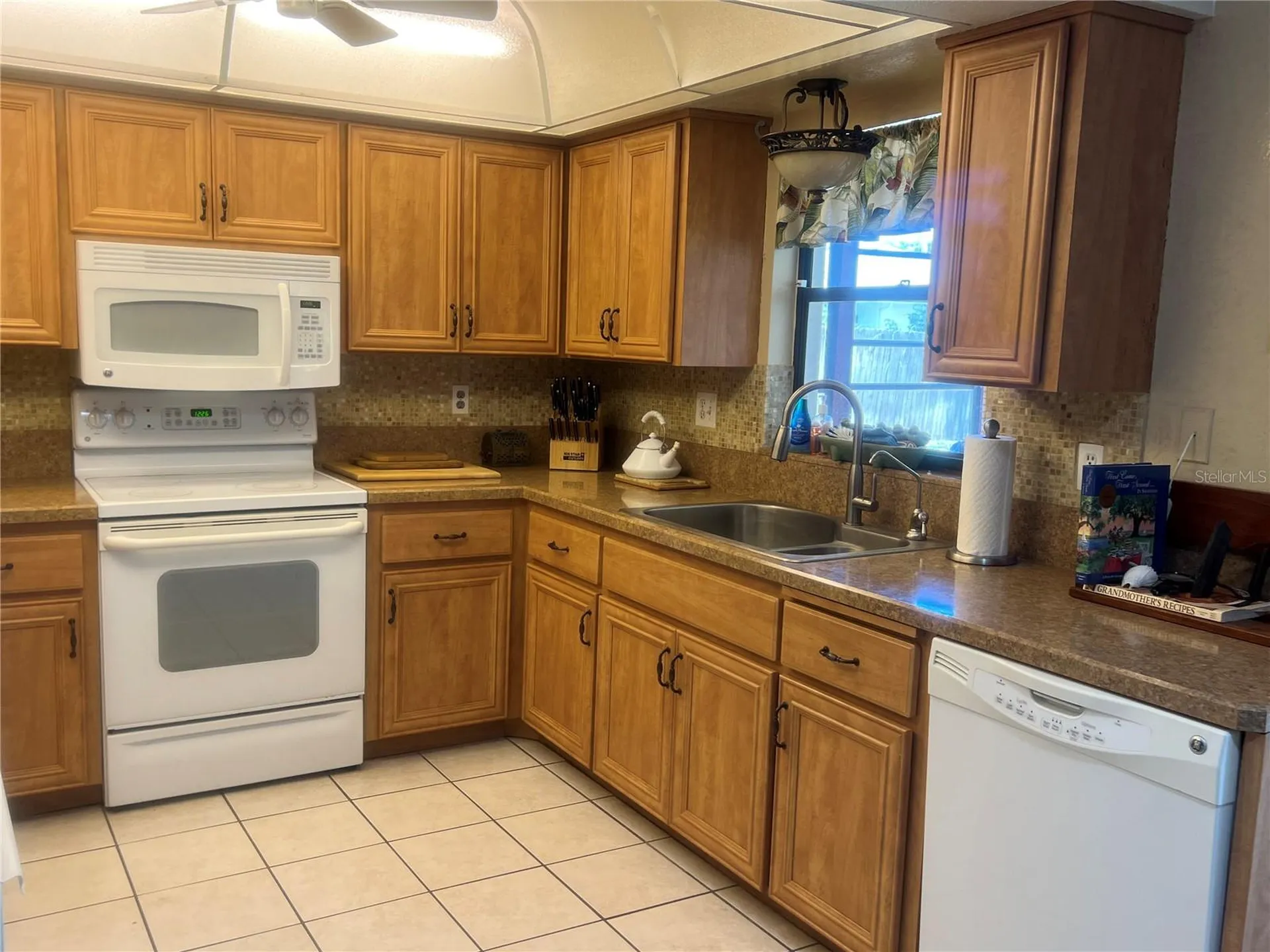 2425 Doud Street Sarasota FL 34231