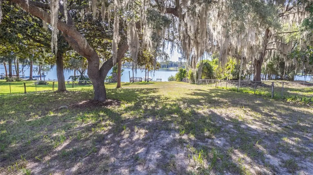 8443 Lilly Lake Road Melrose FL 32666