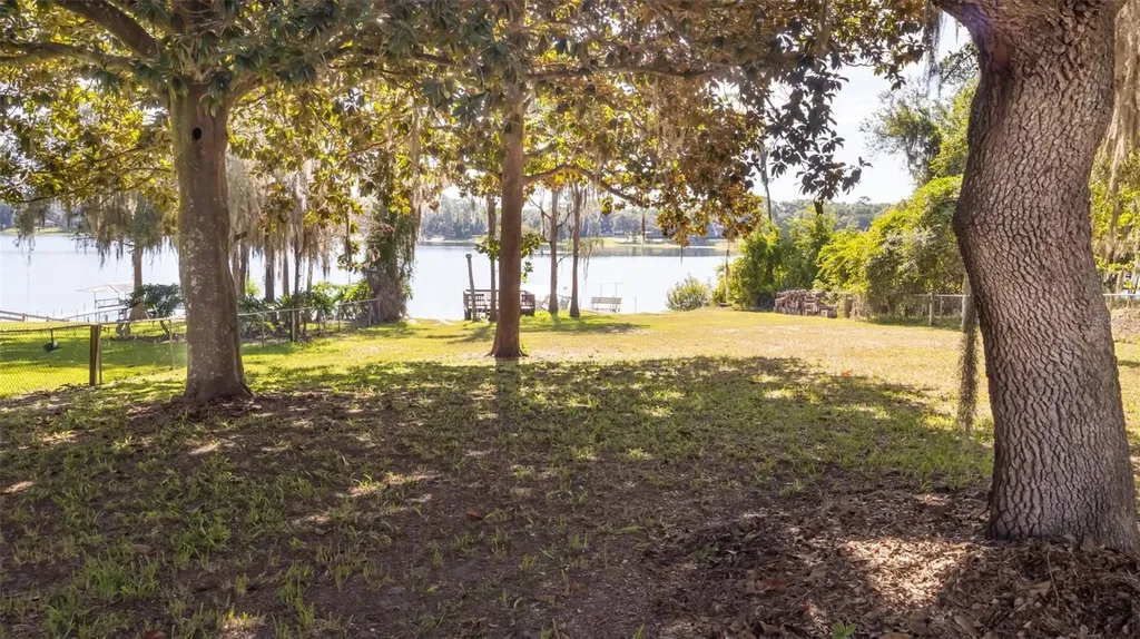8443 Lilly Lake Road Melrose FL 32666