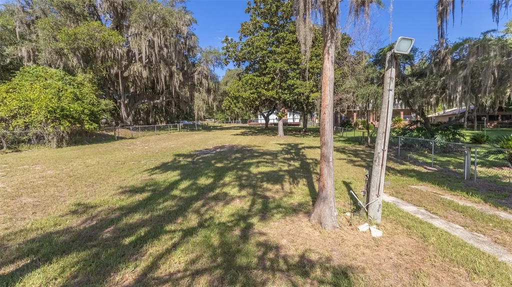 8443 Lilly Lake Road Melrose FL 32666