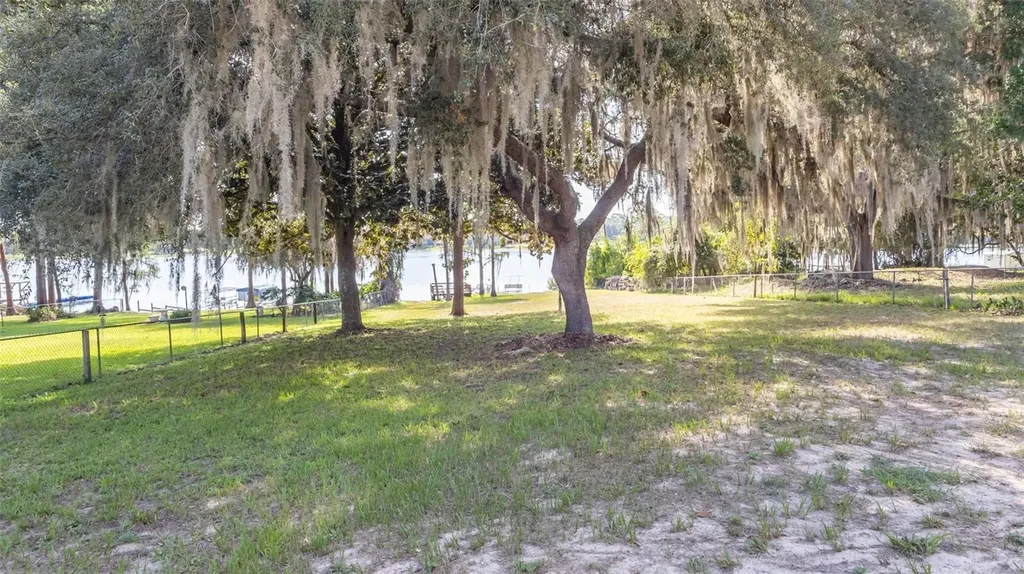 8443 Lilly Lake Road Melrose FL 32666