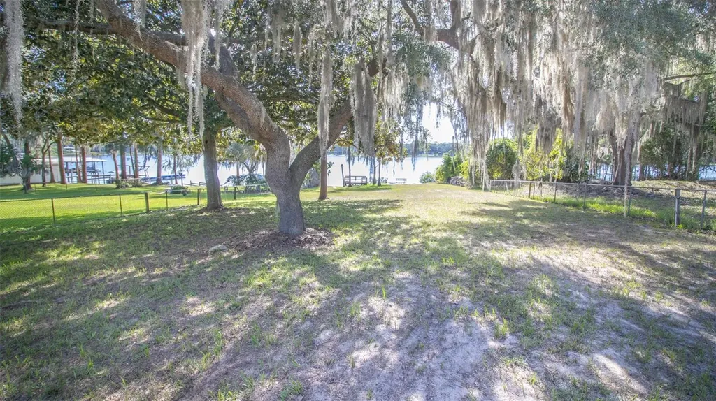 8443 Lilly Lake Road Melrose FL 32666