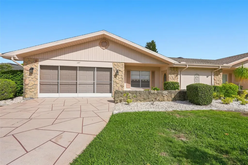 127 Wintersong Lane Sun City Center FL 33573