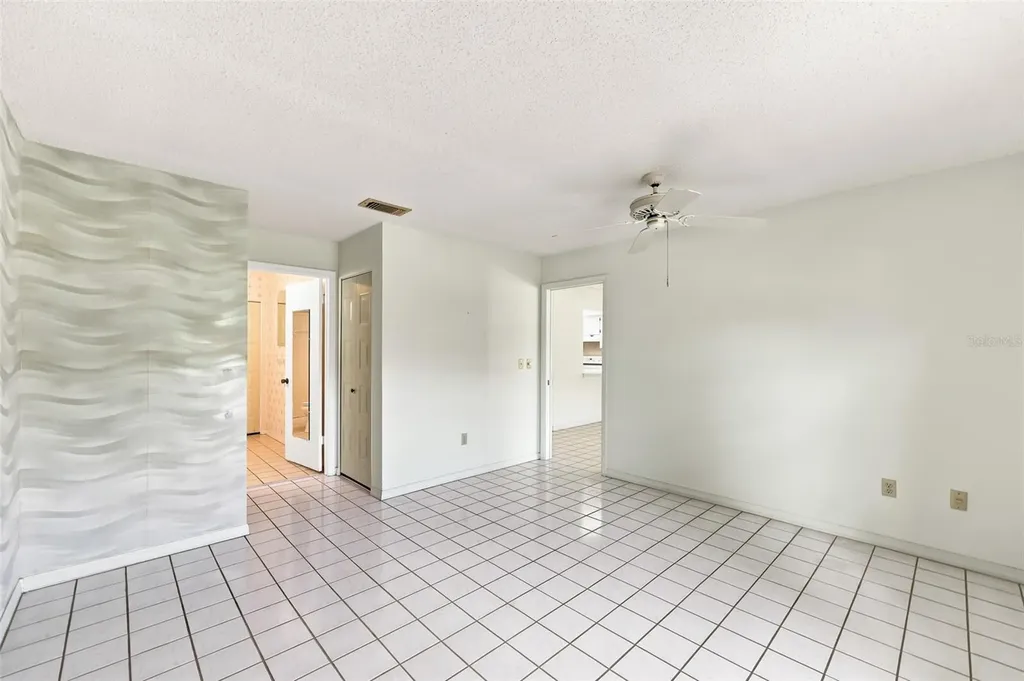 127 Wintersong Lane Sun City Center FL 33573