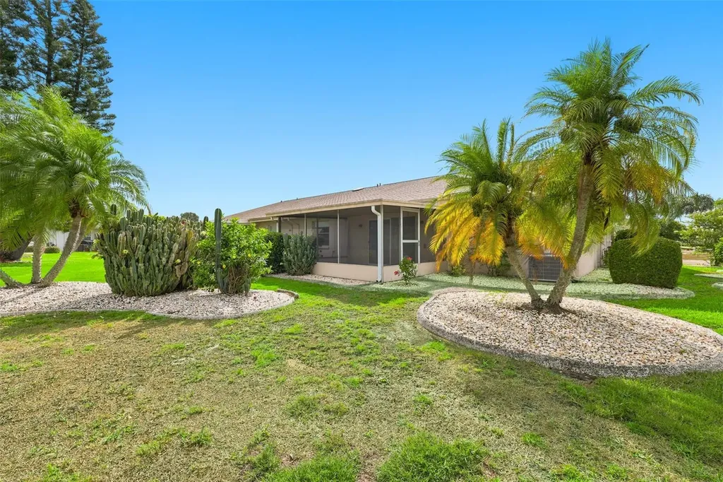 127 Wintersong Lane Sun City Center FL 33573