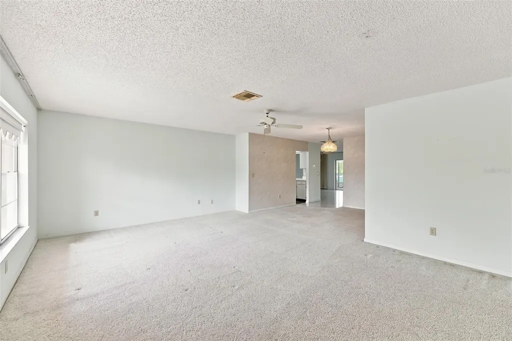 127 Wintersong Lane Sun City Center FL 33573
