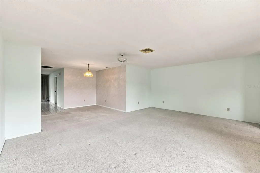 127 Wintersong Lane Sun City Center FL 33573