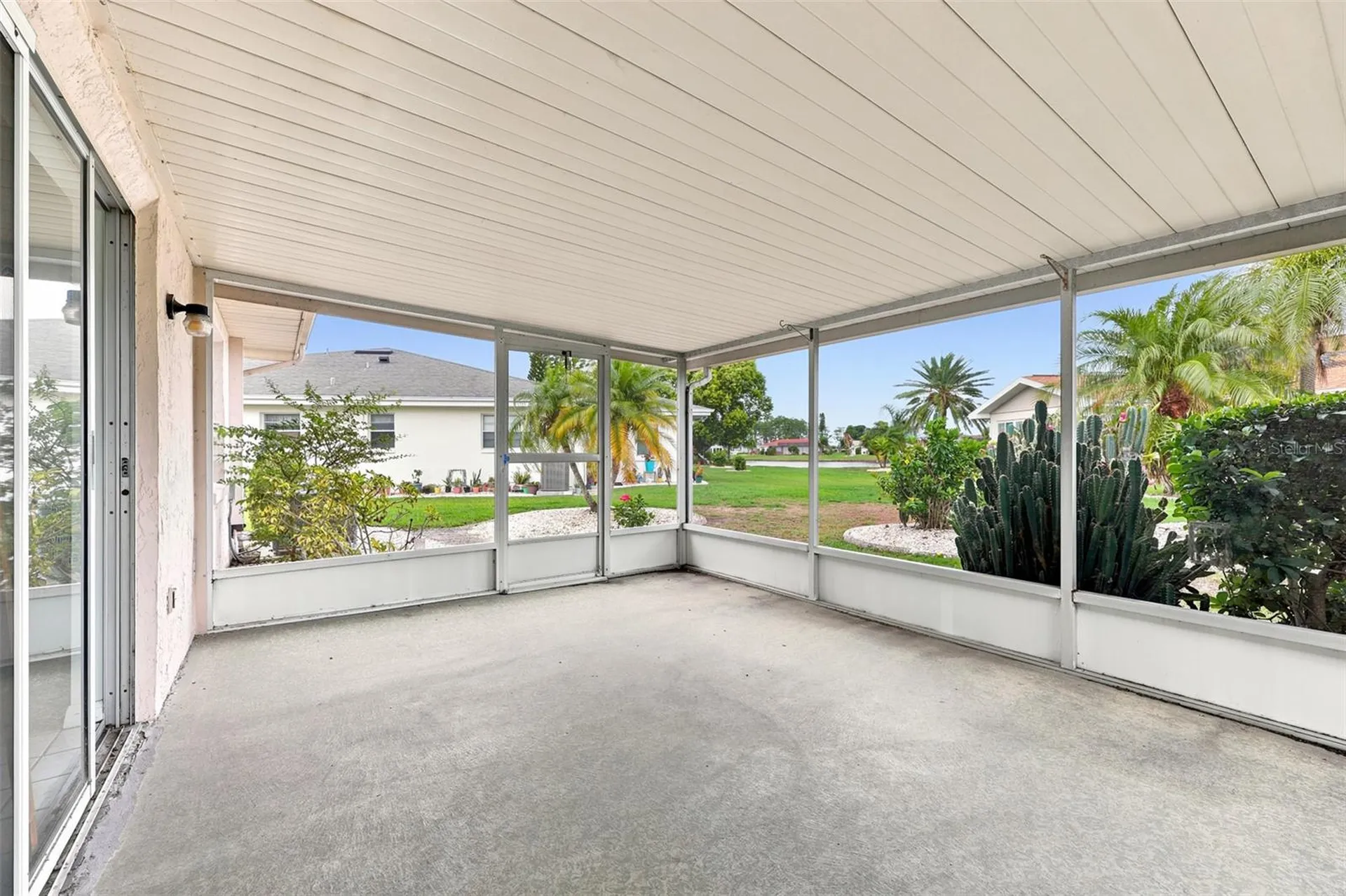 127 Wintersong Lane Sun City Center FL 33573