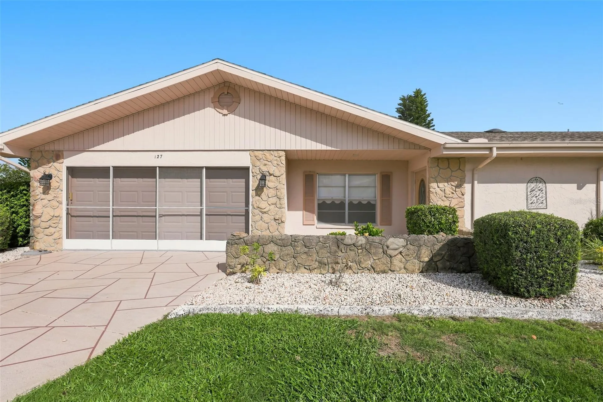127 Wintersong Lane Sun City Center FL 33573