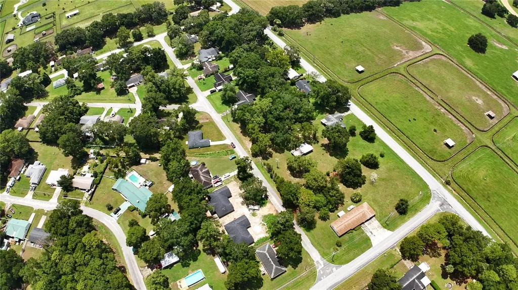 6135 NW 69th Court Ocala FL 34482