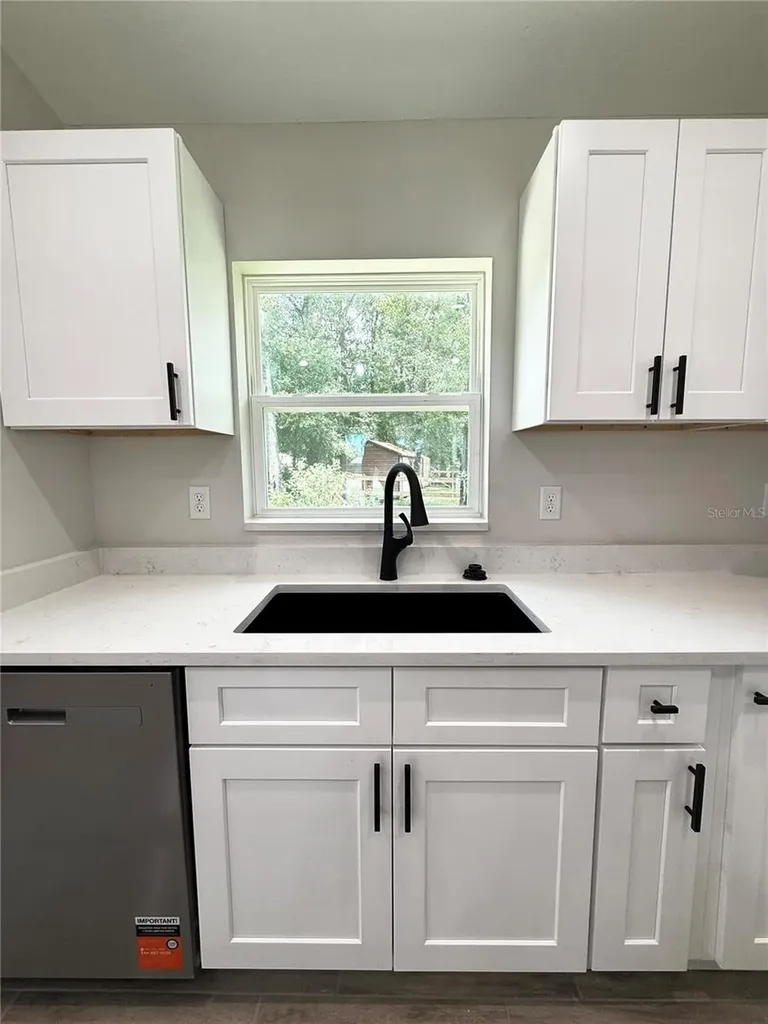 6135 NW 69th Court Ocala FL 34482