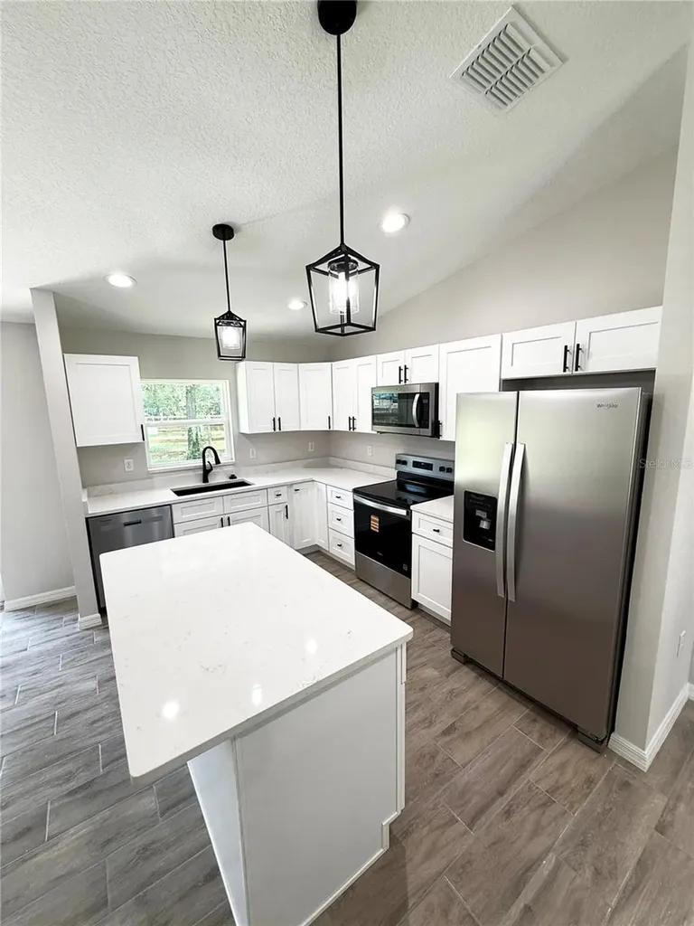 6135 NW 69th Court Ocala FL 34482