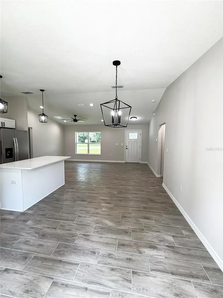 6135 NW 69th Court Ocala FL 34482