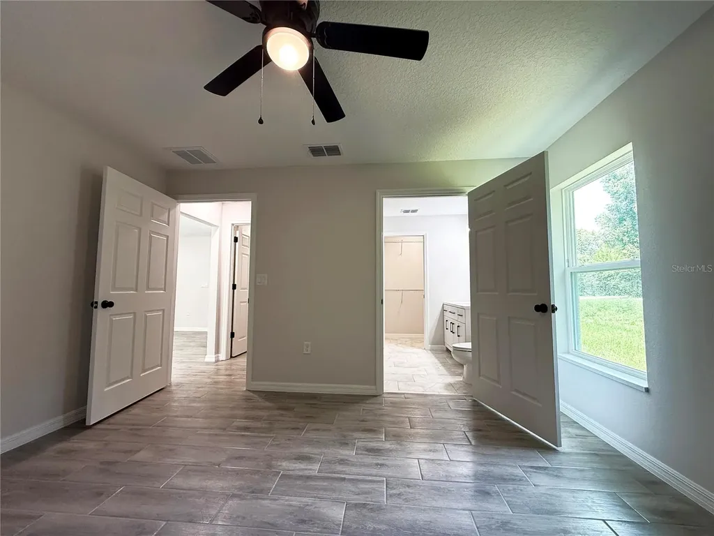 6135 NW 69th Court Ocala FL 34482