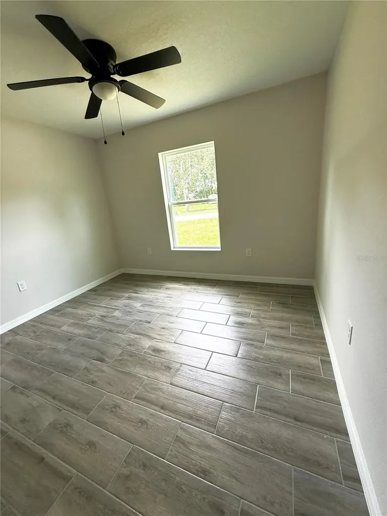 6135 NW 69th Court Ocala FL 34482