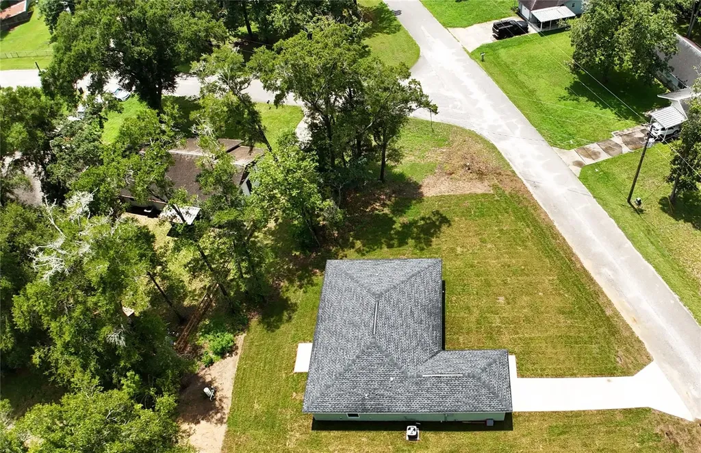 6135 NW 69th Court Ocala FL 34482