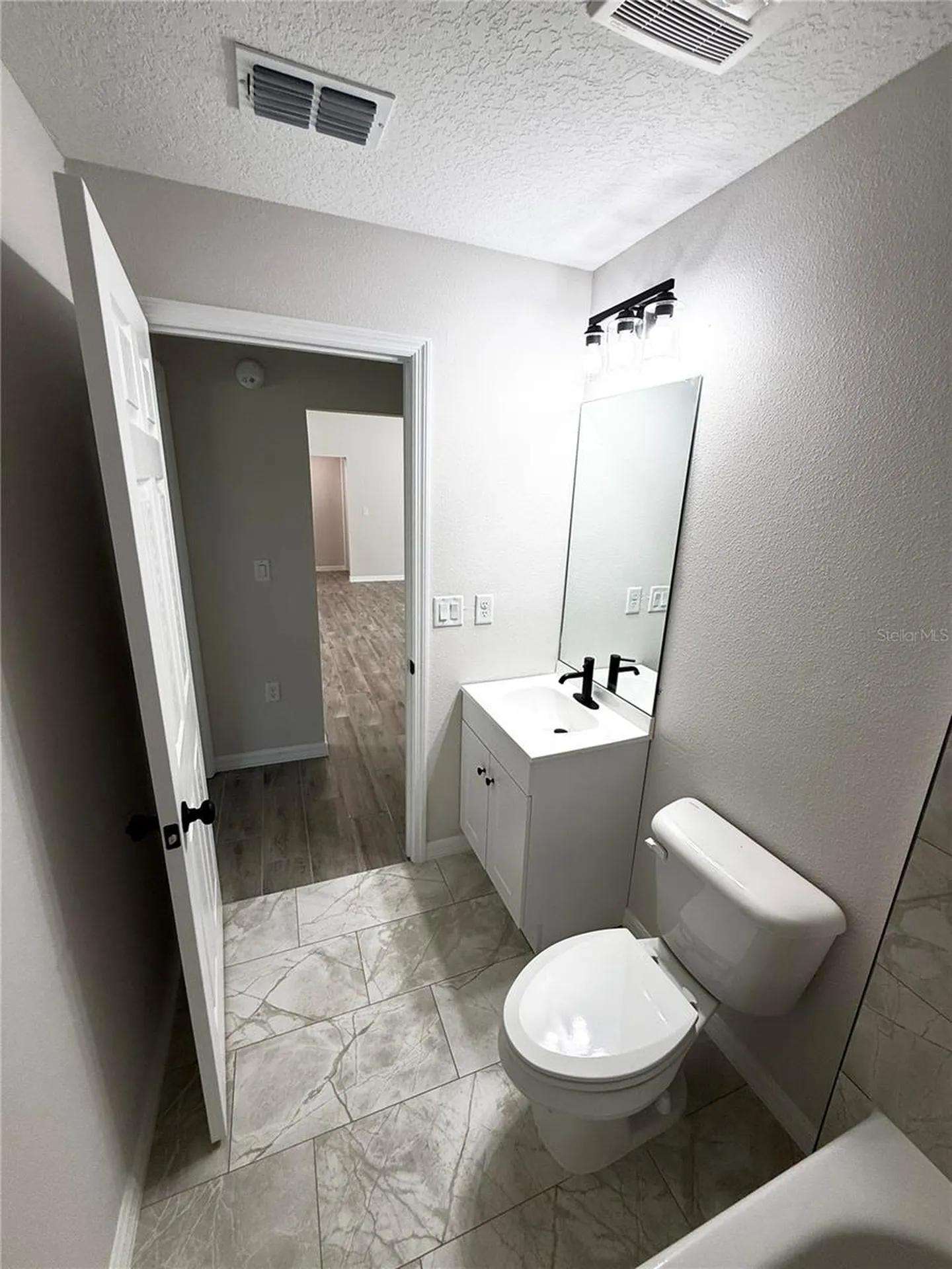6135 NW 69th Court Ocala FL 34482