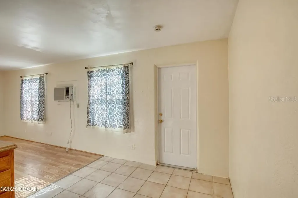 815 8th Street Daytona Beach FL 32117