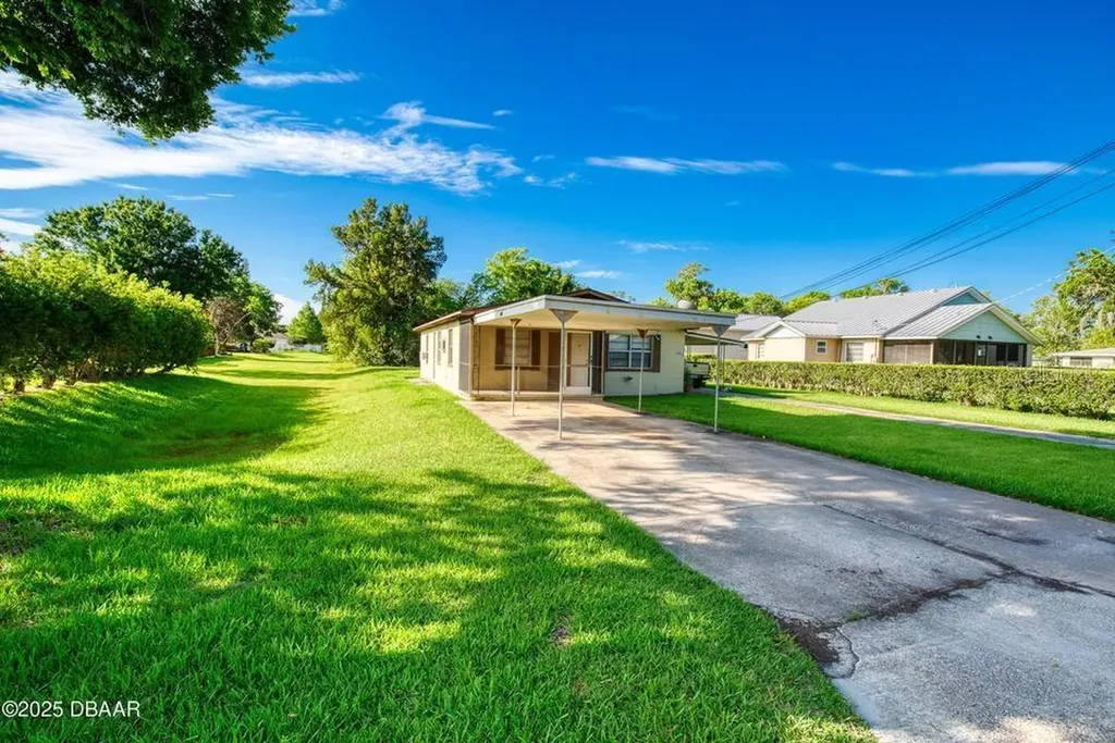 815 8th Street Daytona Beach FL 32117
