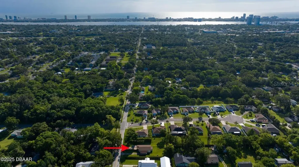 815 8th Street Daytona Beach FL 32117