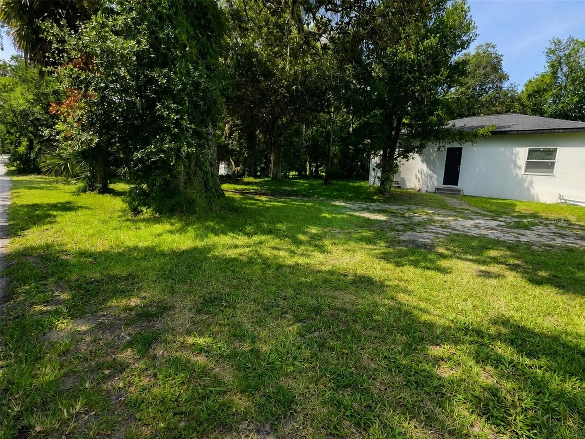 547 Live Oak Avenue Daytona Beach FL 32114
