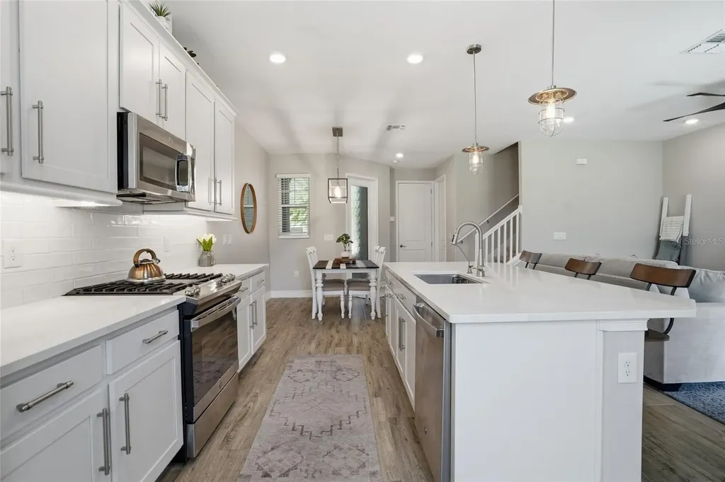 4540 Almada Lane Wesley Chapel FL 33543