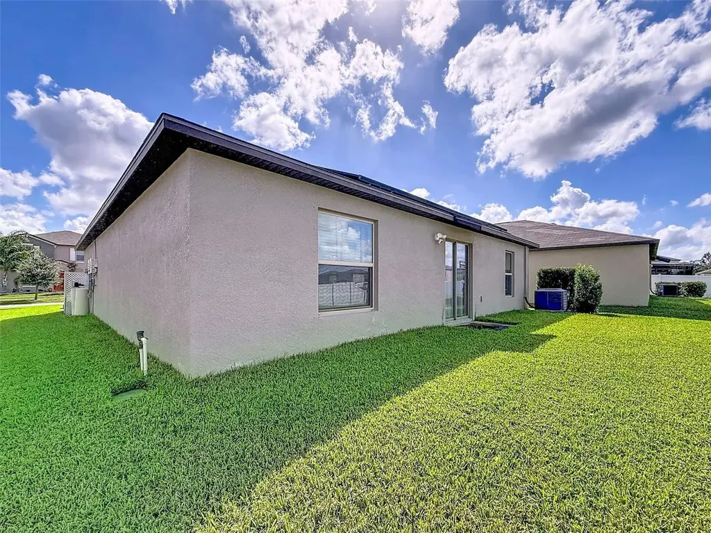 13360 Willow Bluestar Loop Riverview FL 33579