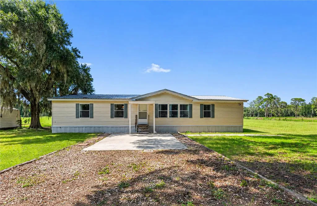 2806 Lawrence Road Plant City FL 33565