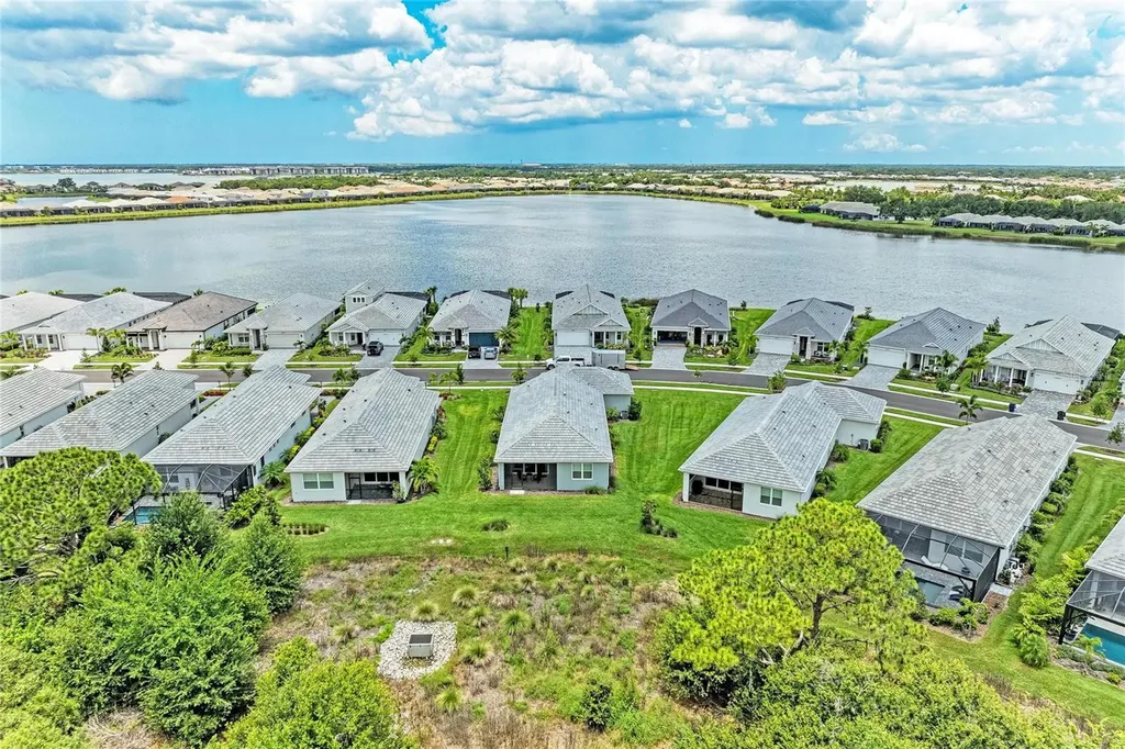 1047 Waterline Court Sarasota FL 34240