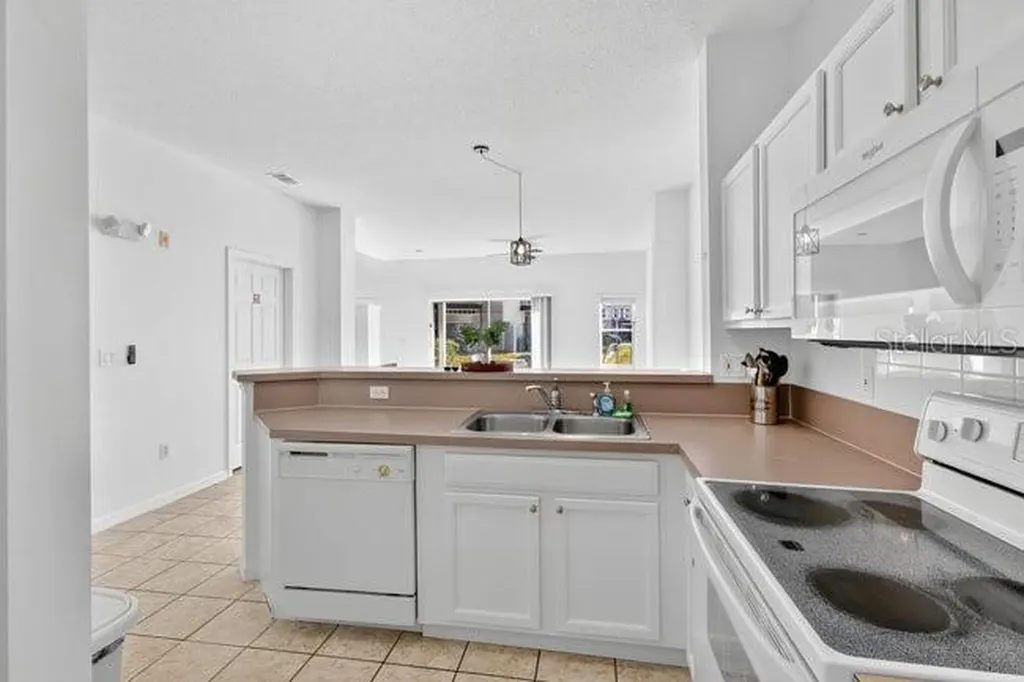 1070 Park Ridge Circle Kissimmee FL 34746