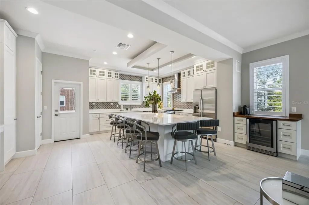 484 W Plant Street Winter Garden FL 34787