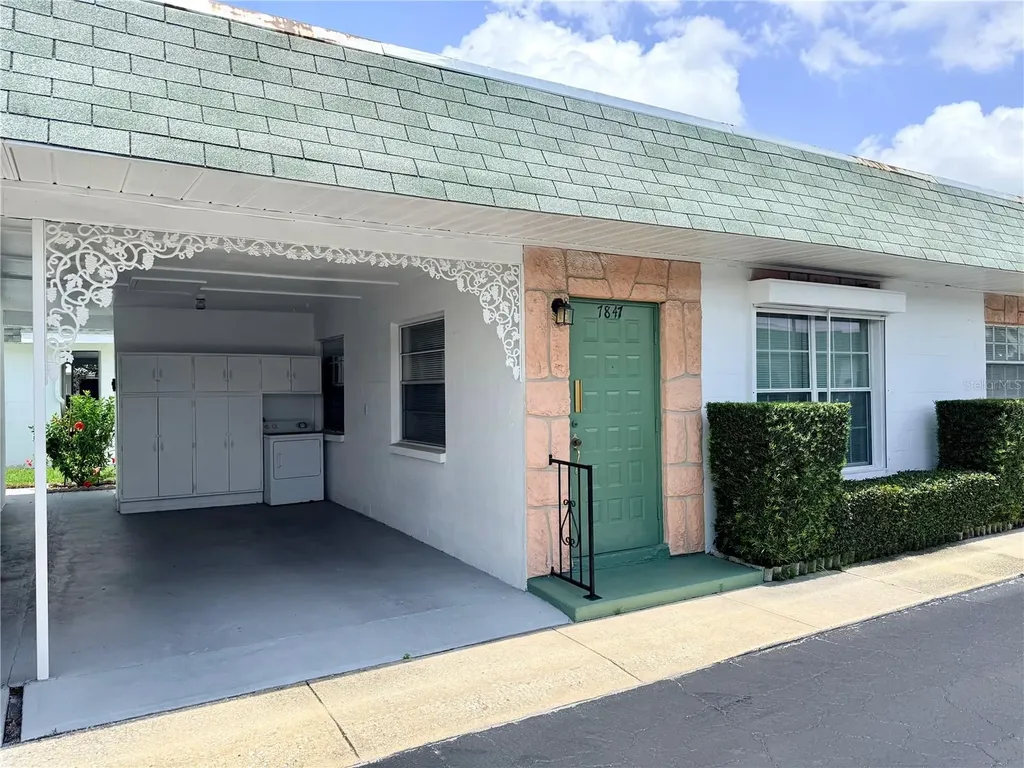 7847 39th Terrace N St Petersburg FL 33709