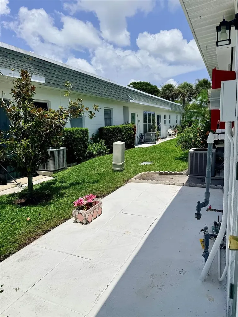 7847 39th Terrace N St Petersburg FL 33709