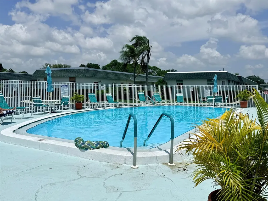 7847 39th Terrace N St Petersburg FL 33709