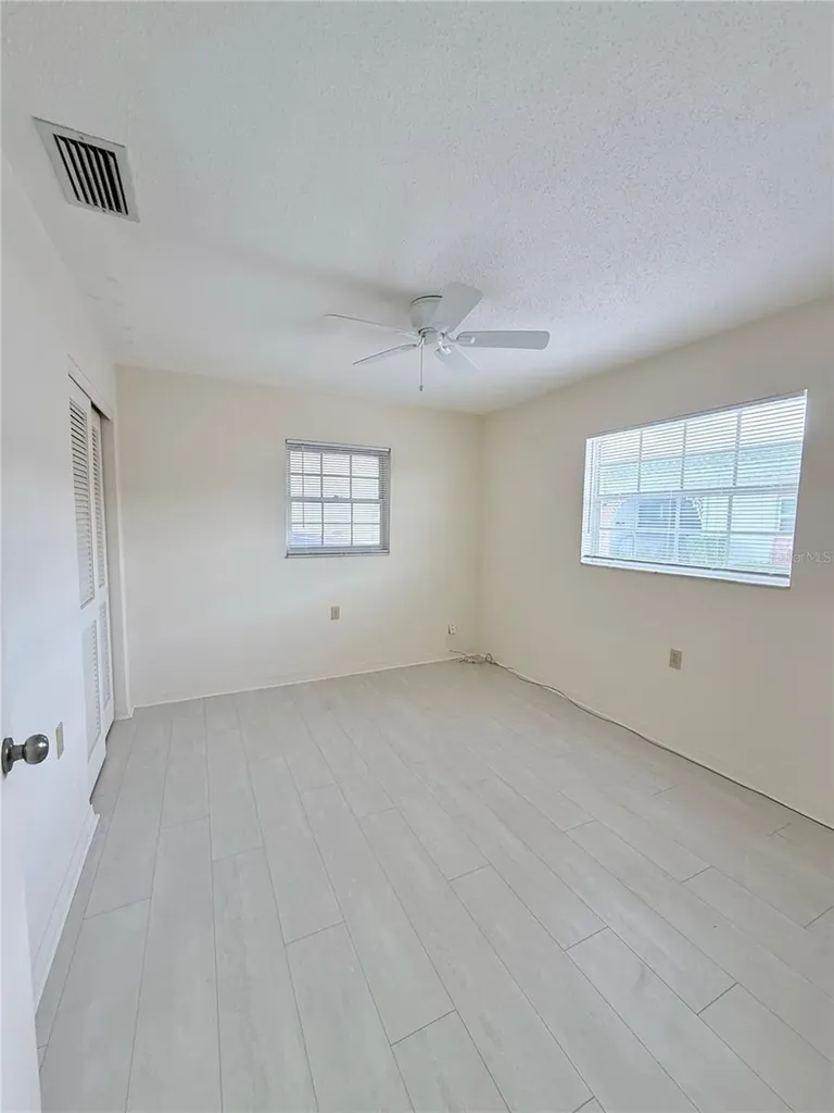 7847 39th Terrace N St Petersburg FL 33709