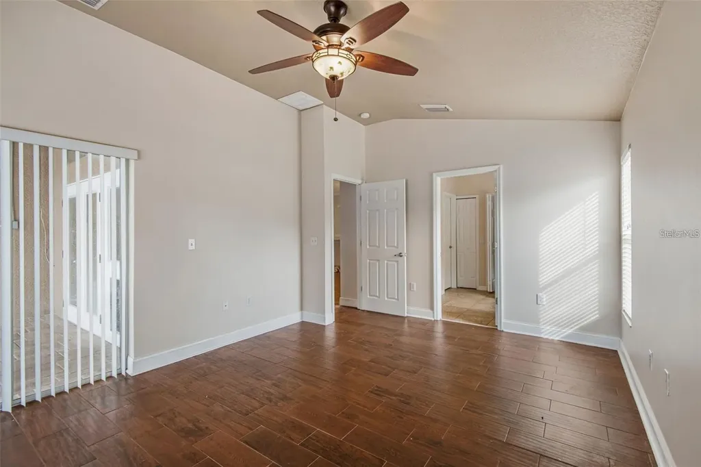 4007 Harbor Lake Drive Lutz FL 33558