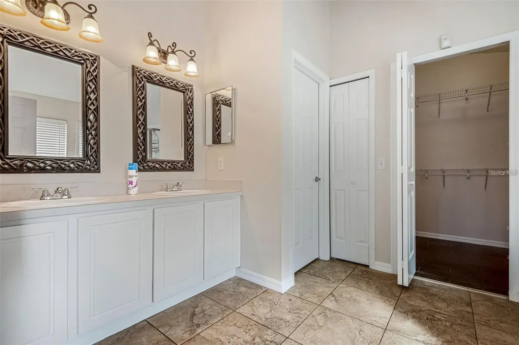 4007 Harbor Lake Drive Lutz FL 33558