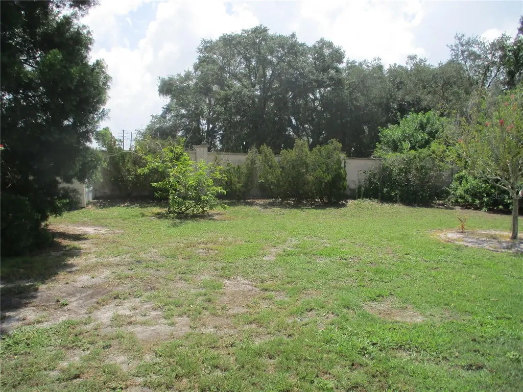 209 N Brockfield Drive Sun City Center FL 33573