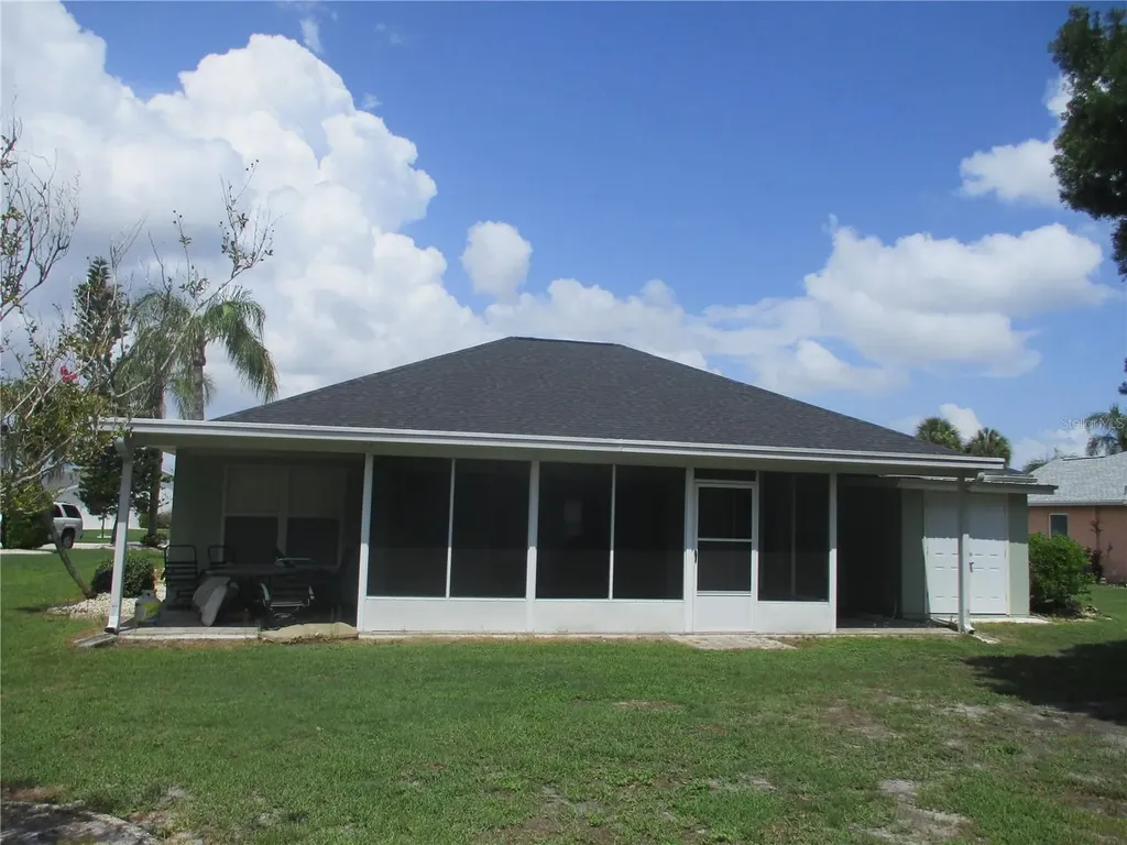 209 N Brockfield Drive Sun City Center FL 33573